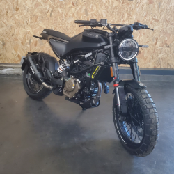 HUSQVARNA 125 SVARTPILEN 2023 - 40KMS